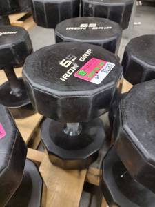 lot 38282 image: Pair Of Iron Grip 65lb Rubber Wrapped Dumbells