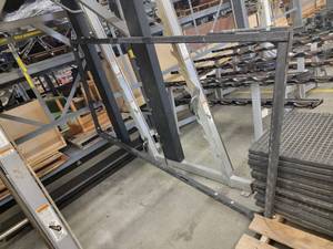 lot 38291 image: Rogue Drop Pads And Frame
