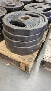 lot 38320 image: (5) Iron Grip 25lb Weight Plates