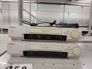 lot 38386 image: Lot of 2 Toshiba Time Lapsa VHS Players