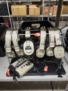 lot 38395 image: Califone 2924AV-C Hearing System