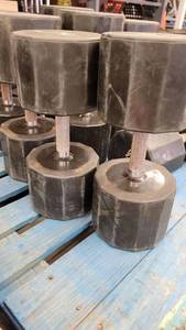 lot 38420 image: (2) Iron Grip Rubber Wrapped 140lb Dumbells