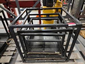 lot 38959 image: Set Of 4 Ply Jump Boxes