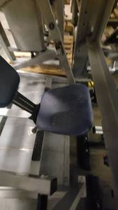 lot 38973 image: Hammer Strength Pullover Excercise Equipment