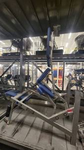 lot 38980 image: Hammer Strength Excercise Equipment
