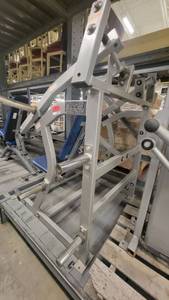 lot 38985 image: Hammer Strength ISO Lateral Uper Incline Press