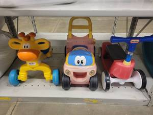 lot 39032 image: Lot of 3 Litlle Tikes Toys