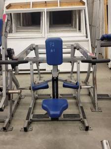 lot 39218 image: Hammer Strength Seated Dip Machine