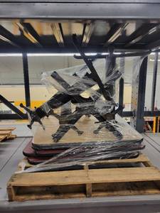 lot 38532 image: Lot of 5 Red Top (34 x 34 x 30 ) Tables