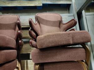 lot 38512 image: (6) Maroon Banquet Style Chairs