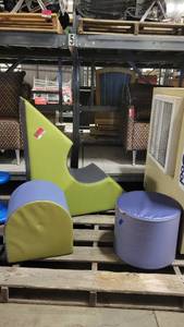 lot 38560 image: Kids Play Set