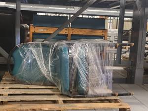 lot 38606 image: Lot of 2 Turquoise Banquet Chairs