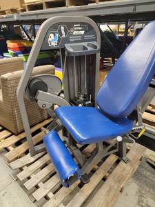 lot 38624 image: Nautilus Nitro Evo Leg Extension Machine