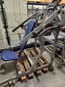 lot 38711 image: Hammer Strength Iso Lateral Super Incline Press