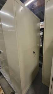 lot 38761 image: Tennsco Storage Cabonet W Shelving