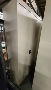 lot 38762 image: Metal Storage Cabinet W 5 Shelves
