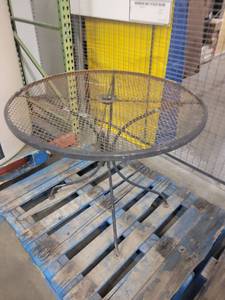 lot 38875 image: Metal Patio Table with 4 Chairs
