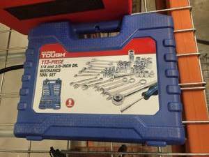 lot 38883 image: Hyper Tough 113 Piece Mechanics Tool Set
