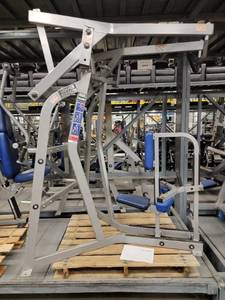 lot 38901 image: Hammer Strength Iso Lateral High Row Machine