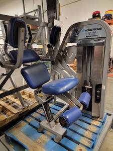 lot 38946 image: Nautilus Nitro Plus Abdominal Machine
