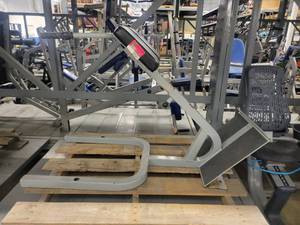 lot 39004 image: Exercise Squat Bench