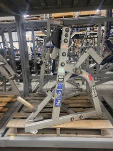 lot 39005 image: Hammer Strength Seated Bicep Machine