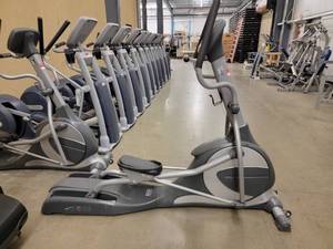 lot 39064 image: Filnex Elliptical Machine Model E70