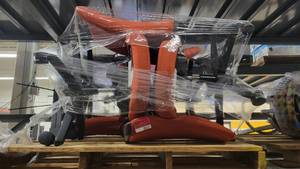 lot 38521 image: (4) Red  Orange Hon Rolling Chairs