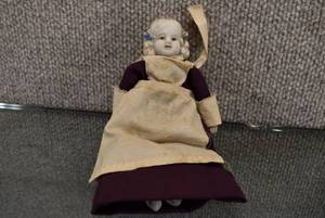 lot 1032 image: Vintage Lot of 2 Bisque Dolls  6.75 and 2 Tall
