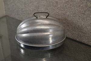 lot 3009 image: Aluminum Plum Pudding Jello Mold, Melon Mold, # 110  Wear Ever   4.5 x 6 x 7.5