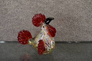lot 3034 image: Art Glass Confetti Rooster  Murano Style  6 x 5.5 x 5