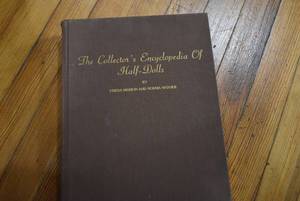 lot 3061 image: The Collectors Encyclopedia of Half Dolls  Frieda Marion and Norma Werner  1979