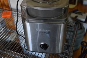 lot 6004 image: 2 Qt Frozen Yogurt-Sorbet & Ice Cream Maker  Cuisinart  11.25 x 8.5 x 8.5