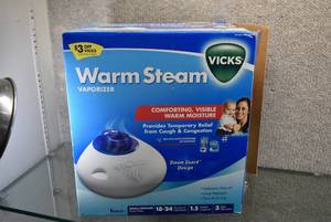 lot 6010 image: 1.5 Gallon Warm Steam Vaporizer  Vicks