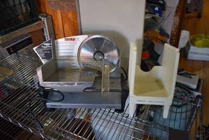 lot 6013 image: Waring Pro Food Slicer  Waring  15 x 11 x 9