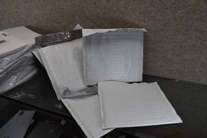 lot 6017 image: Lot of Bubble Wrap CD Mailers  USPS  8 x 7