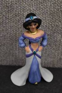 lot 6043 image: Princess Jasmine Ceramic Figurine  Disney  Aladdin  3.5 x 3.5 x 2.5