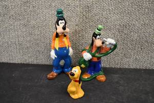 lot 6050 image: Lot of 3 Goofy and Pluto Figurines  Disney  6.25, 5, and 2.5 tall