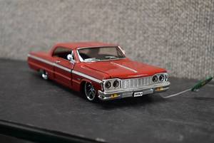 lot 6072 image: 1964 Chevrolet Impala Diecast Car  Sunnyside LTD.  8.5 x 3.25 x 2.25