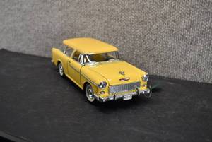 lot 6076 image: 1955 Chevrolet Bel Air Nomad Diecast Car  Sunnyside LTD.  124 scale  8.25 x 3 x 2.5