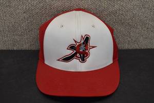lot 8011 image: Red White Sports Ball Cap  Richardson  LXL
