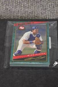 lot 4217 image: Complete Set of 30  1994 Post Cereal Baseball Cards