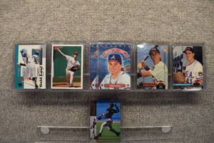 lot 4232 image: Lot of 7 Mostly Rookie Cards Charles Johnson Ryan Klesko Tyler Green Phil Nevin Tony Tarasco  In Rigid Plastic Toploaders