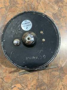 lot 2158 image: Vintage Fishing Reel  Ocean City  True Temper 77D