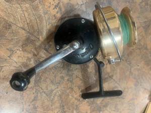 lot 2163 image: Vintage Fishing Reel  Aqua Spin