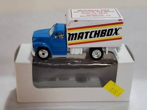 lot 3130 image: Matchbox Diecast 1995 Ford F800 Delivery Van  Matchbox USA 29th Annual Toy Show  Limited Edition 1 of 96