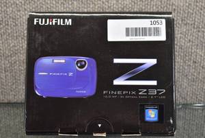 lot 1053 image: Blue Finepix Z37 10.0 MP Digital Camera  Fujifilm