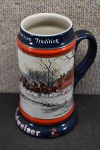 lot 2032 image: Budweiser Stein  Ceramarte  1990  7 x 4.25