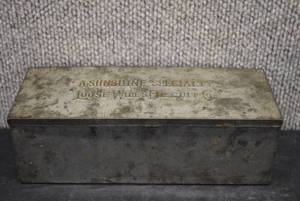lot 2074 image: Vintage Sunshine Specialty Cookie Tin  Loose-Wiles Biscuit Co.  8 x 2.5 x 3
