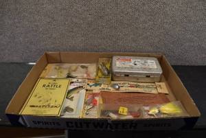 lot 2090 image: Flat of Fishing Lures and Lure Case  Hildebrandts, Weller, Fred Arbogast, L&S Lures